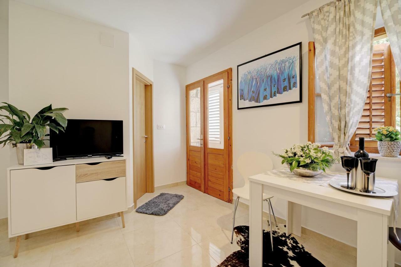Studio Apartments Kalma ดูบรอฟนิก ภายนอก รูปภาพ